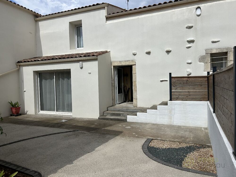 Maison 5 pièces 143 m² · à Chaille les Marais · 143 m² · 343 000 €