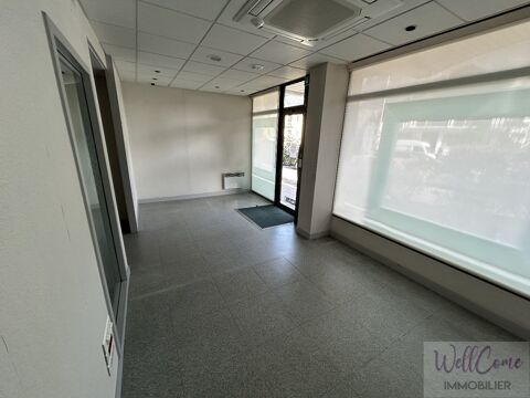 Local commercial 98000 73300 Saint jean de maurienne