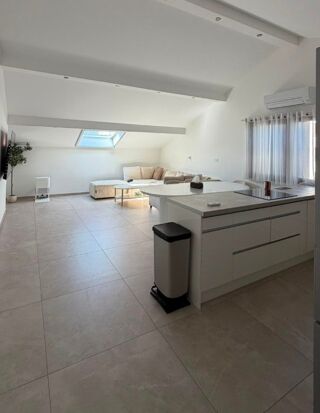  Appartement à louer 3 pièces 70 m²