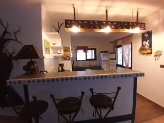  Maison � vendre 8 pi�ces 180 m� Ngaparou