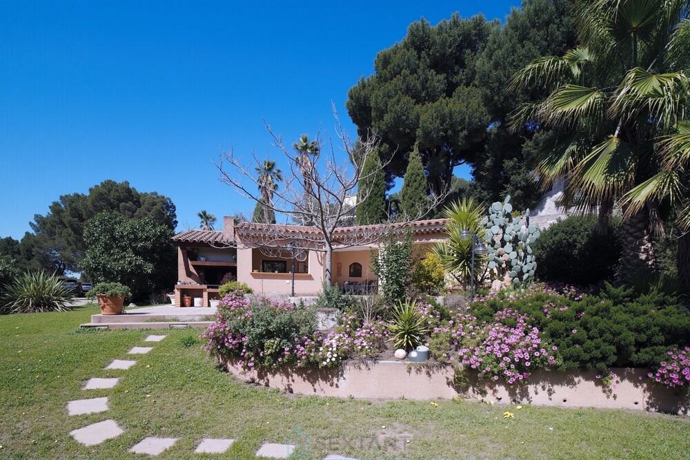 � vendre  Maison Saint-Mitre-les-Remparts (13920)