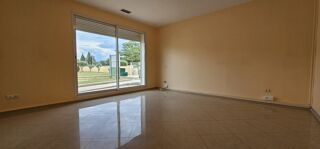  Immeuble � vendre 5 pi�ces 8700 m�