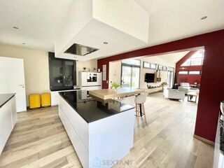  Maison � vendre 8 pi�ces 385 m�