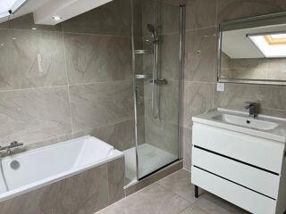  Appartement à louer 3 pièces 70 m²