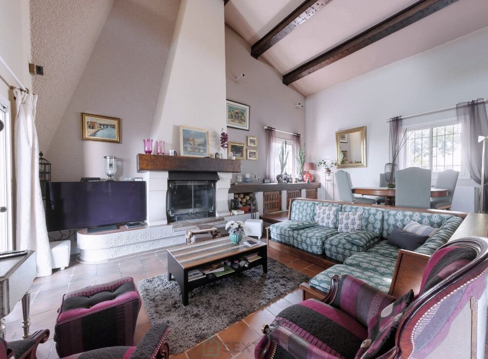 � vendre  Maison Saint-Mitre-les-Remparts (13920)