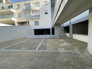  Parking / Garage  vendre 16 m