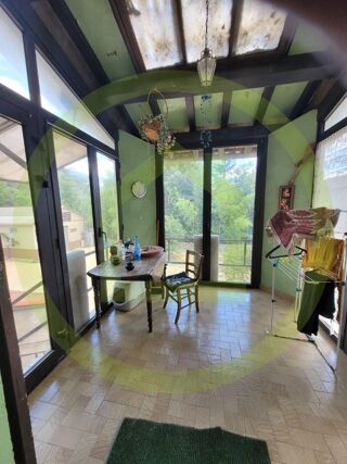  Immeuble � vendre 425 m�