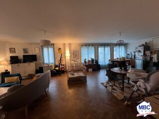  Maison � vendre 10 pi�ces 265 m�