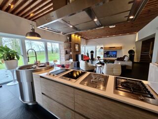  Maison � vendre 9 pi�ces 300 m�