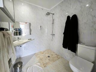  Maison à vendre 15 + pièces 460 m²