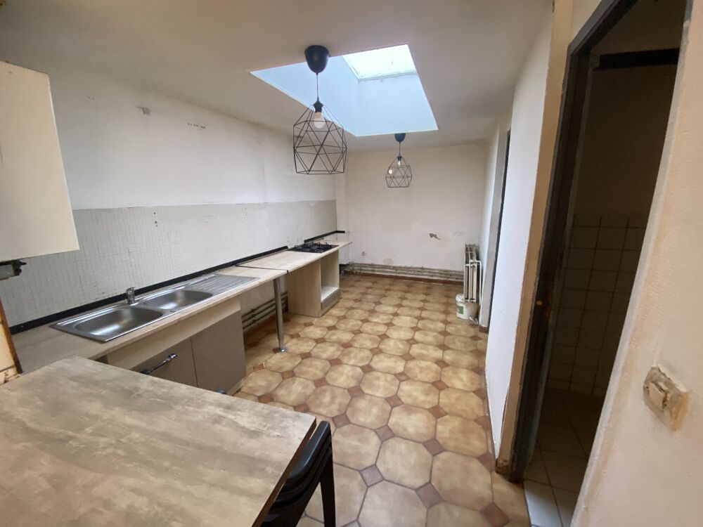 Maison 5 pièces 80 m² · à Roubaix · 80 m² · 74 000 €