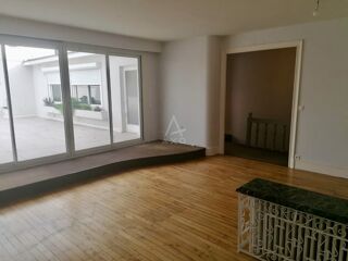  Immeuble � vendre 900 m�