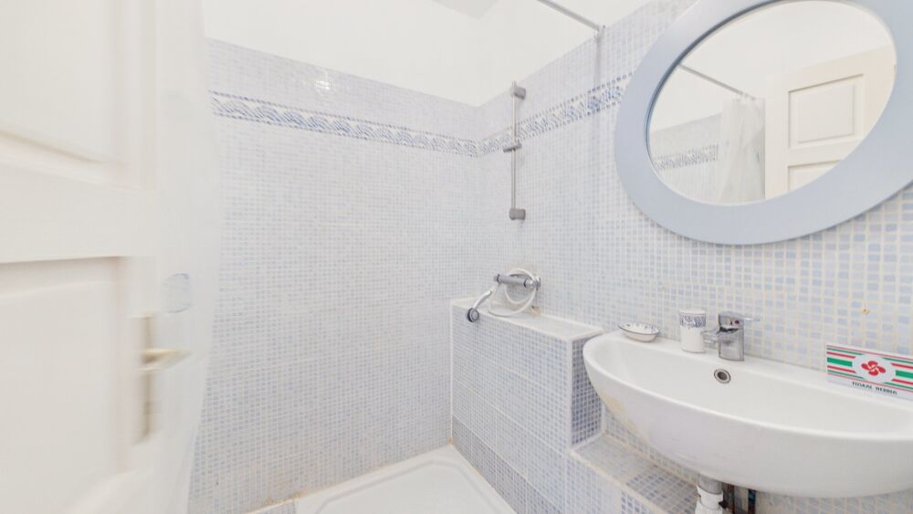 � vendre  Maison Bardos (64520)