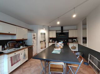  Maison � vendre 15 + pi�ces 446 m�