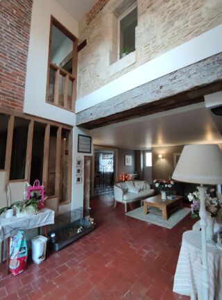  Maison à vendre 15 + pièces 446 m²