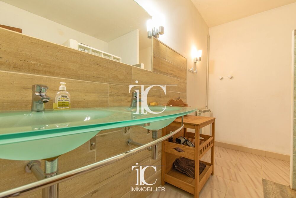 � vendre  Villa Les Vans (07140)