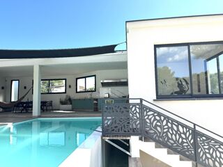  Villa à vendre 6 pièces 166 m²