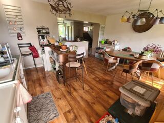  Maison à vendre 15 + pièces 565 m²