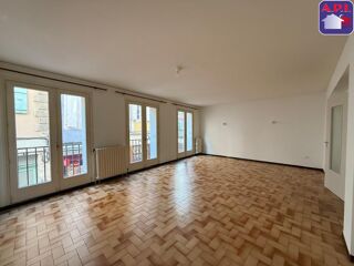  Appartement à louer 3 pièces 90 m²