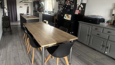   Maison Maison - 8 pièce(s) - 178 m²