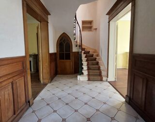  Maison  vendre 10 pices 300 m