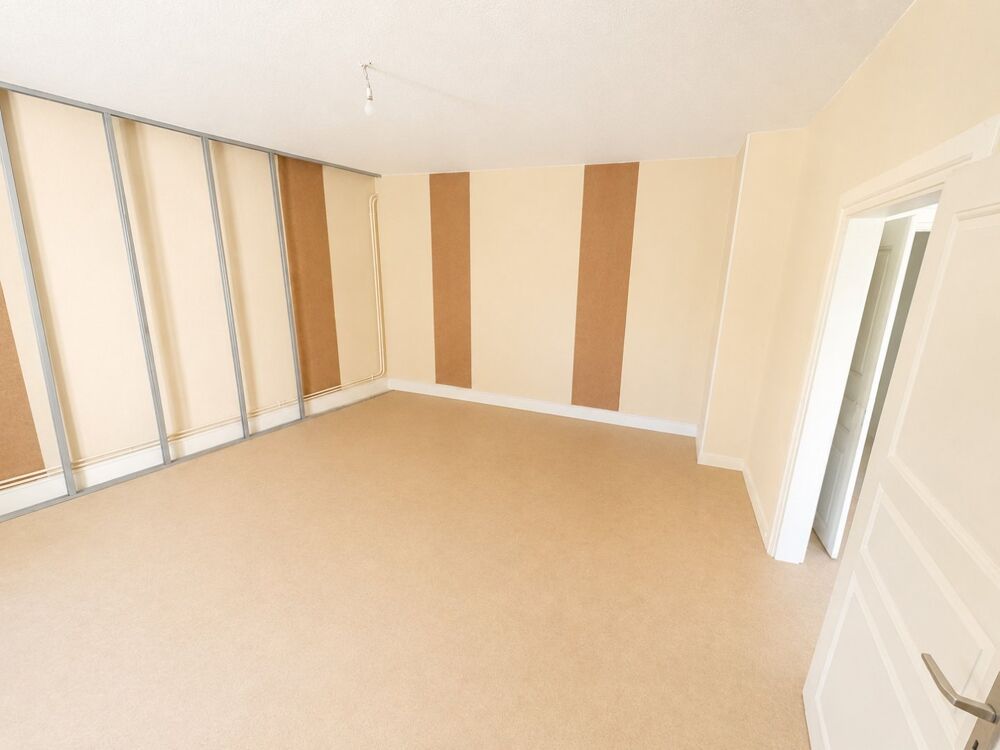 Appartement 4 pièces 108 m² · à Soultz Haut Rhin · 108 m² · 109 000 €