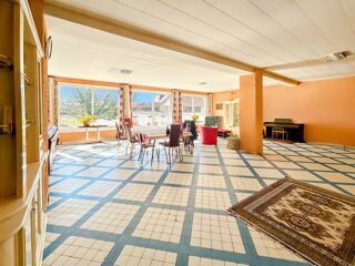  Immeuble � vendre 15 + pi�ces 1000 m�