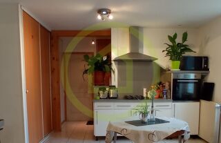  Villa  vendre 6 pices 168 m