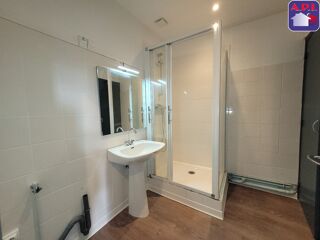  Appartement à louer 3 pièces 61 m²
