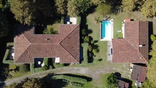  Maison � vendre 15 + pi�ces 332 m�