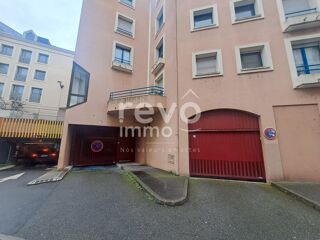  Parking / Garage à louer 