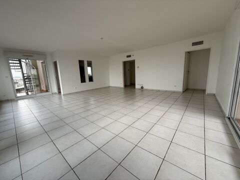  Appartement � louer 5 pi�ces 130 m�