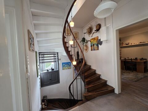   Maison Maison - 7 pi�ce(s) - 188 m�