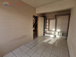  Appartement à louer 3 pièces 52 m²