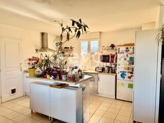  Maison � vendre 4 pi�ces 98 m� Montr�verd