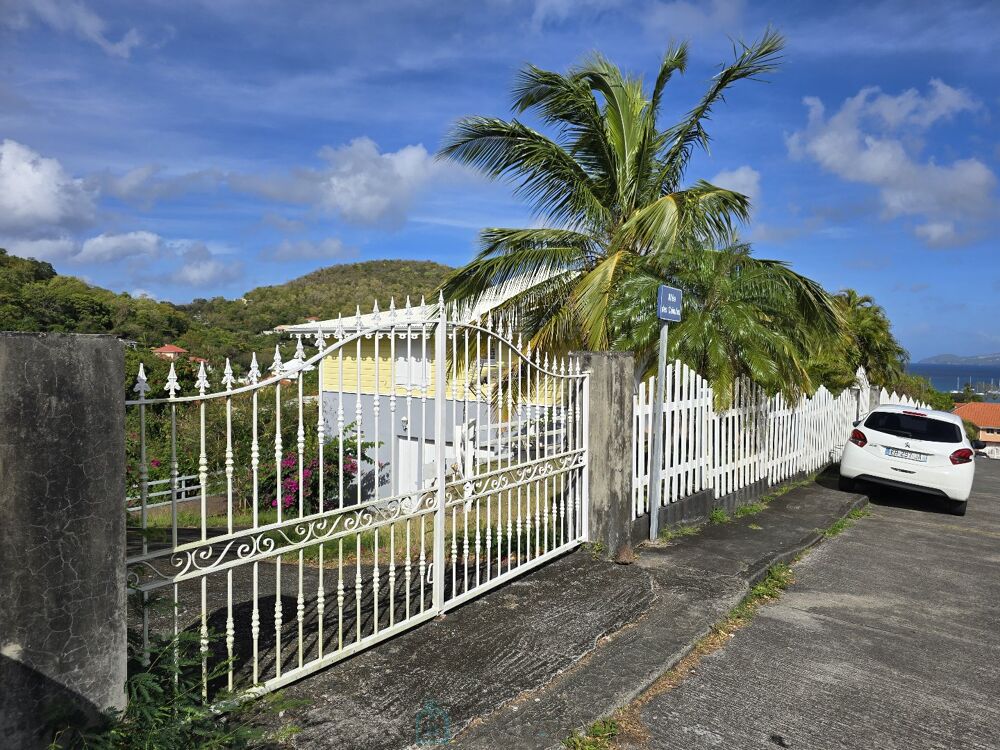 � vendre  Villa Les Trois-�lets (97229)