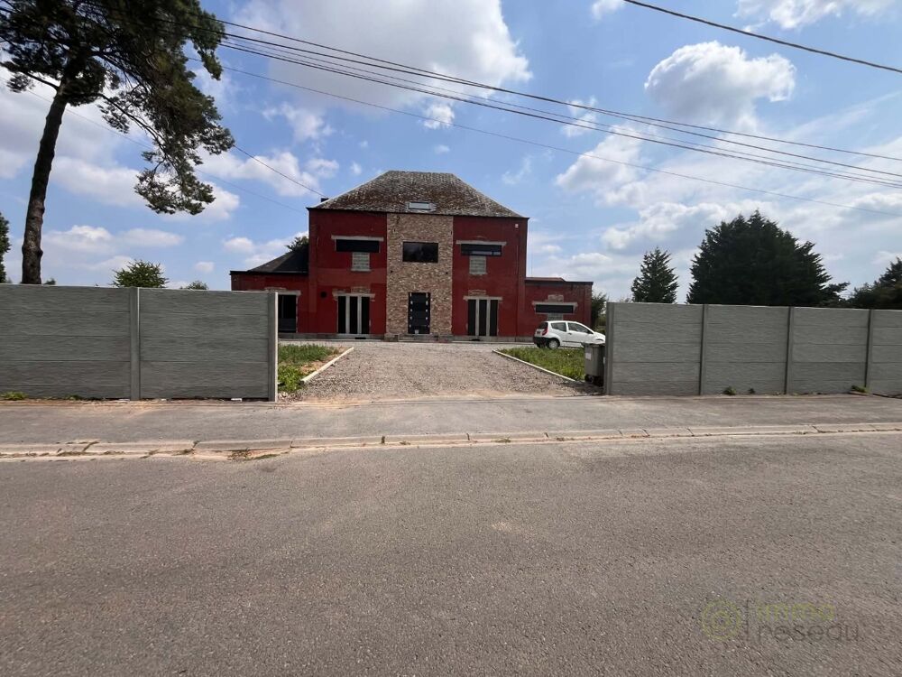 Maison 4 pièces 244 m² · à Feignies · 244 m² · 447 300 €