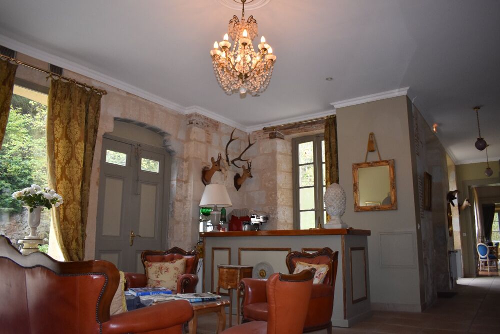 � vendre  Propri�t�/ch�teau Escoire (24420)