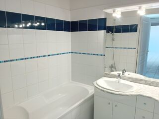  Appartement à louer 3 pièces 70 m²