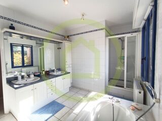  Maison � vendre 7 pi�ces 240 m�