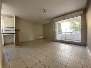  Appartement à louer 2 pièces 47 m²