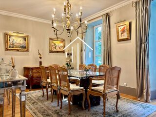  Maison  vendre 9 pices 220 m