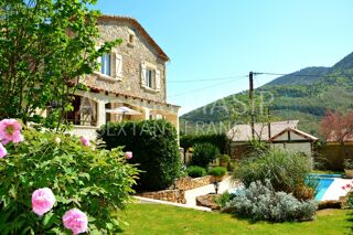  Villa à vendre 4 pièces 189 m²