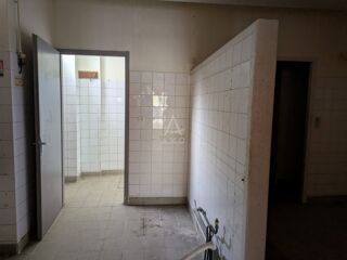  Immeuble à vendre 5 pièces 200 m²