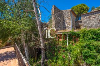  Maison � vendre 9 pi�ces 225 m�