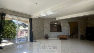  Maison  vendre 8 pices 234 m