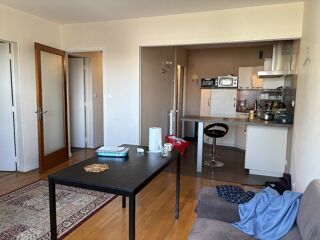  Appartement à louer 2 pièces 45 m²