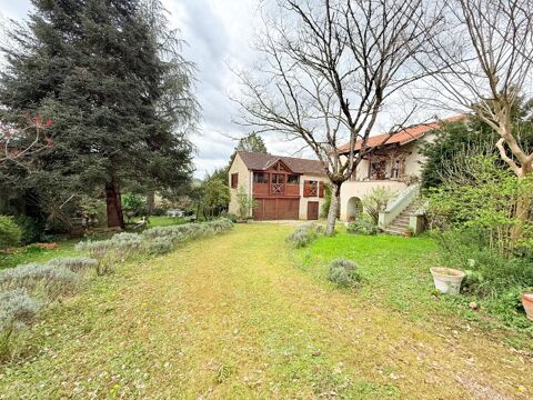   Maison Maison - 6 pi�ce(s) - 168 m�