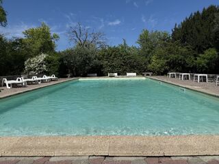  Maison � vendre 15 + pi�ces 725 m�