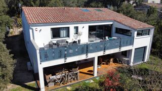  Villa à vendre 7 pièces 215 m²